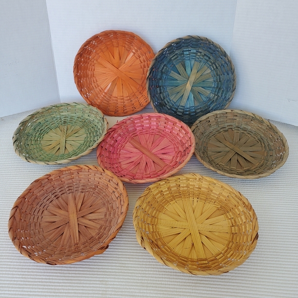 7 Wicker Paper Plate Holders Baskets 9" Vintage Rattan Round Boho Raffia Straw - Picture 1 of 8